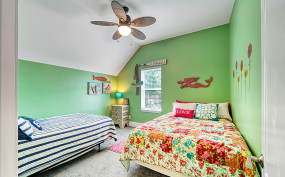 Upstairs bdrm #4 - Two full beds