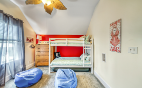 Upstairs bdrm #5 - Twin bunk bed