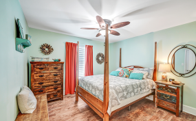 Downstairs bdrm #3 - Queen bed